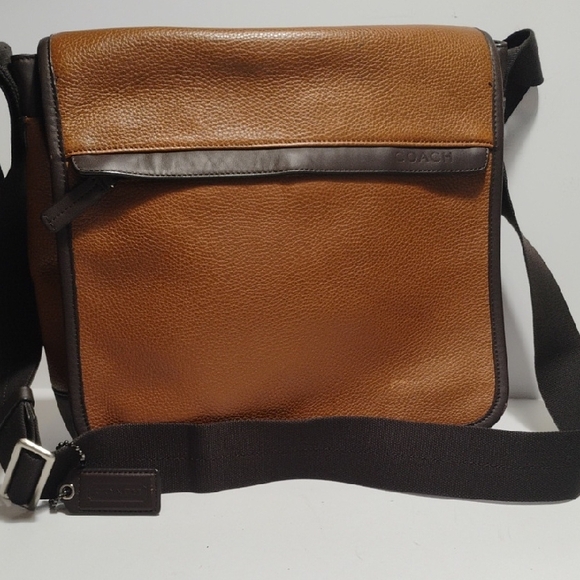 Coach 2013 Brown Pebbled Leather Messenger Bag With Hangtag - Picture 1 of 10